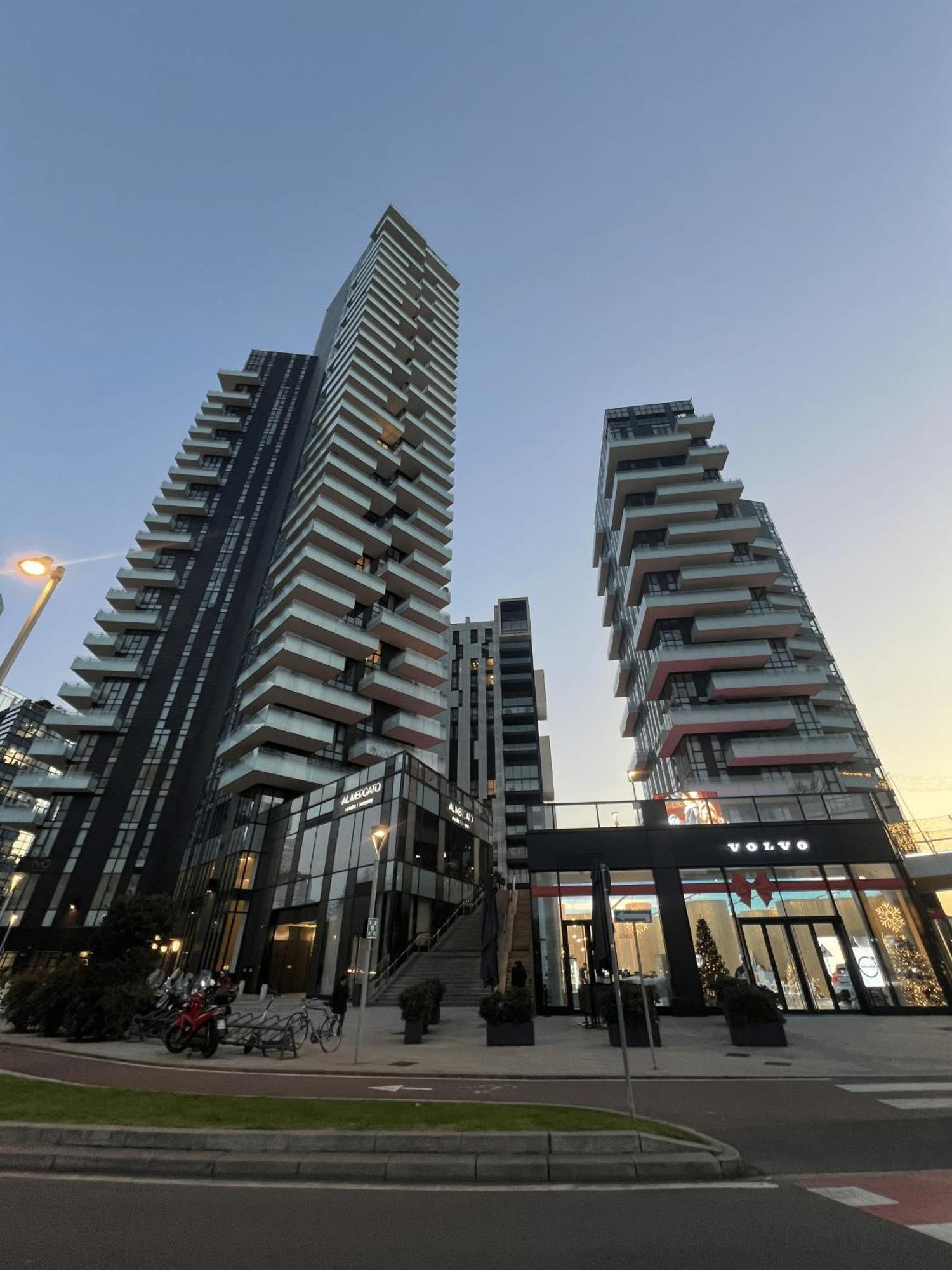 Hotel Skyline Solaria Milano Exterior foto